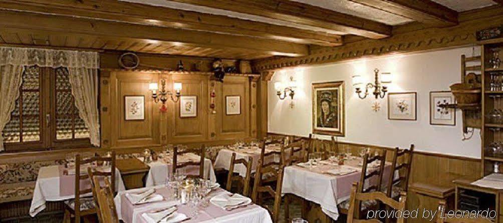 Petit Helvetia Budget Hotel Zermatt Restaurant billede