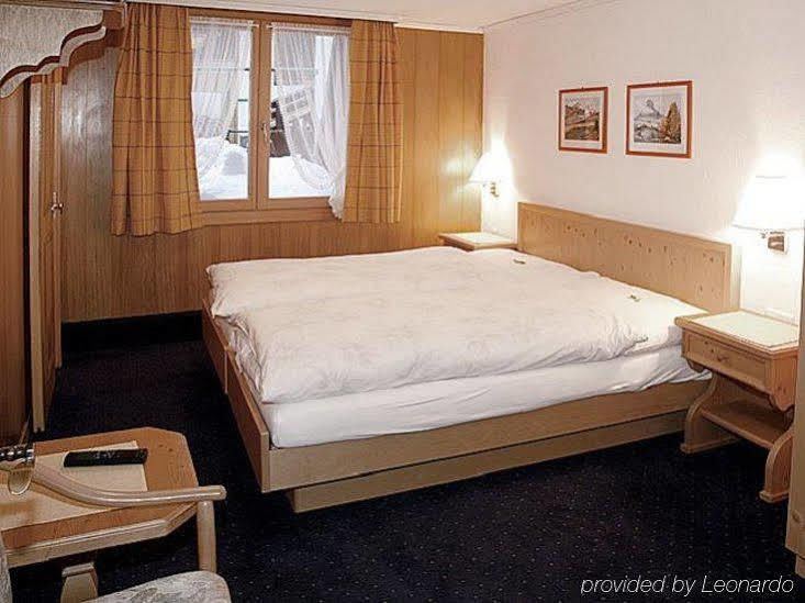 Petit Helvetia Budget Hotel Zermatt Værelse billede