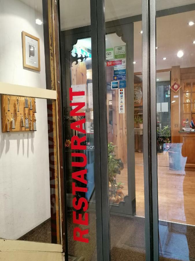 Petit Helvetia Budget Hotel Zermatt Eksteriør billede