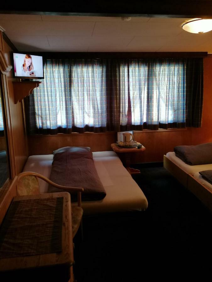 Petit Helvetia Budget Hotel Zermatt Eksteriør billede