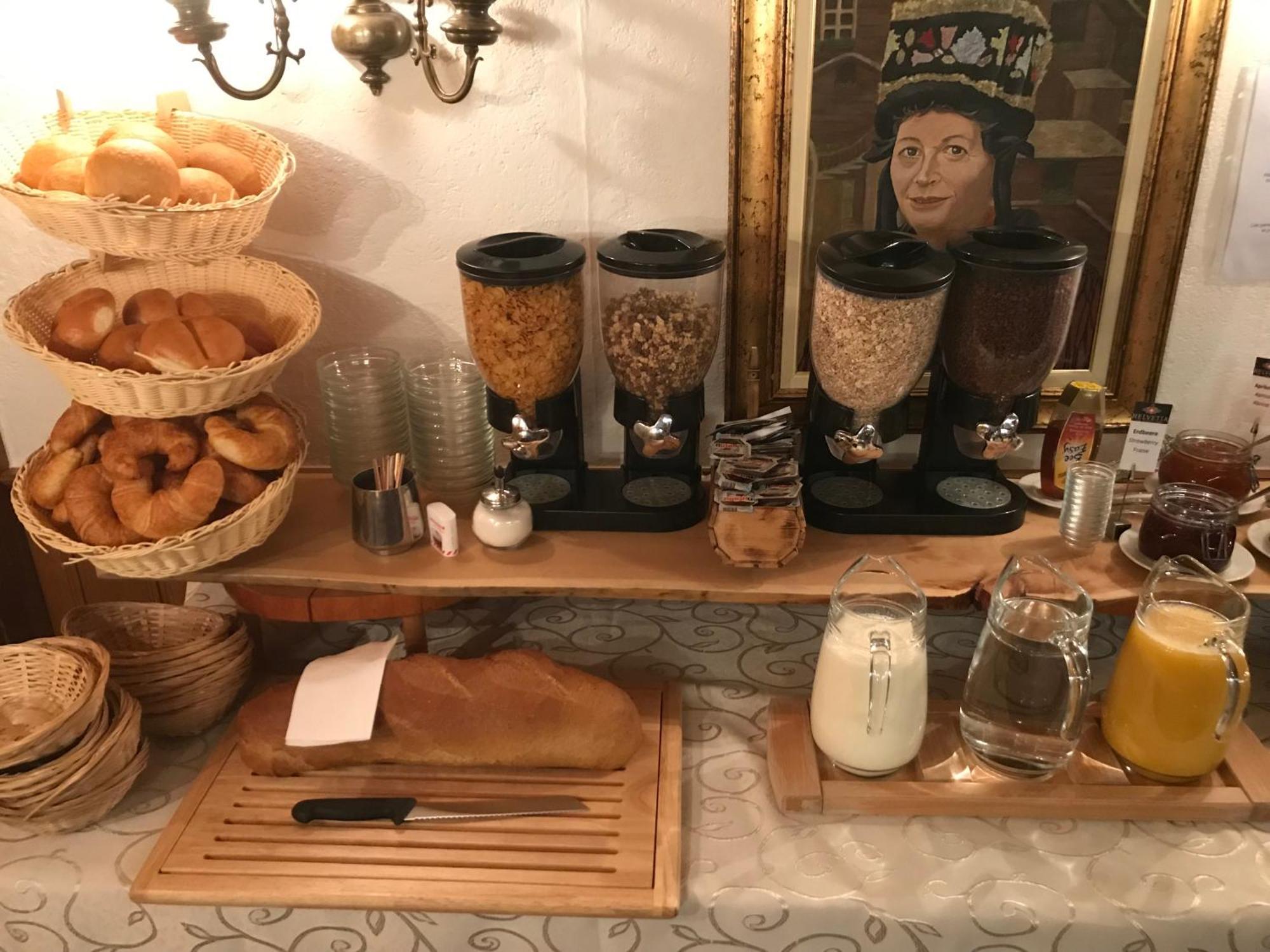Petit Helvetia Budget Hotel Zermatt Eksteriør billede